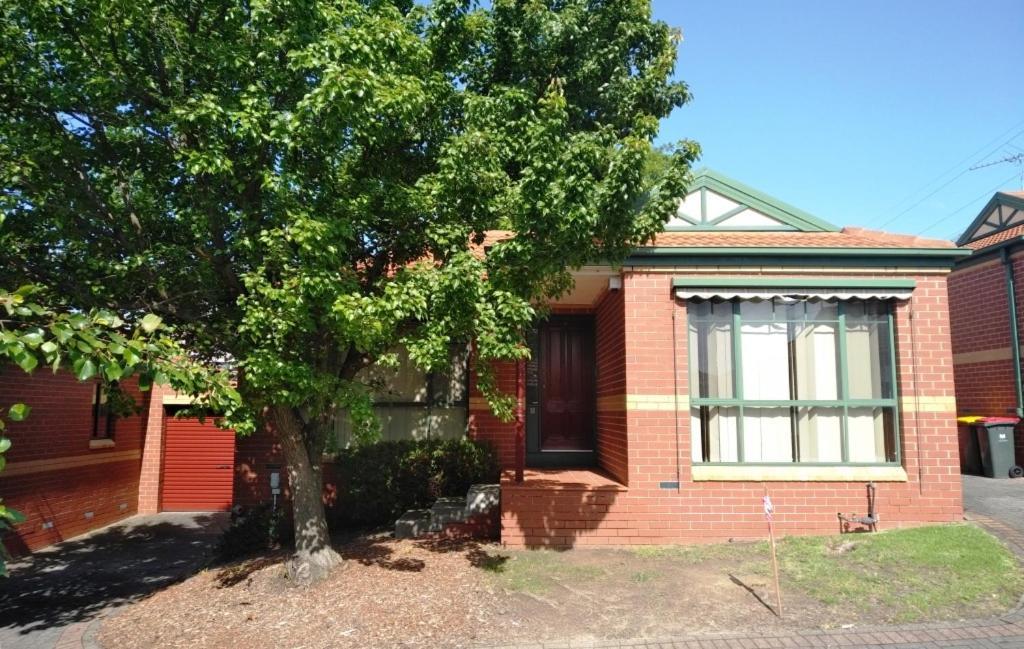 Mount Waverley Townhouses Экстерьер фото